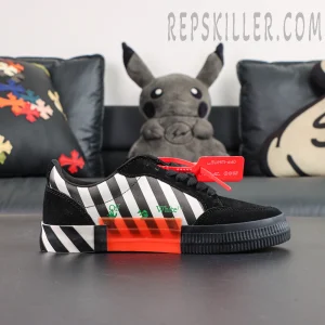 Off-White Vulc 'Black White Fuchsia'5.jpg