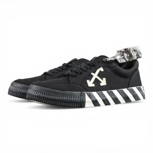 Off-White Vulc Sneaker 'Black'