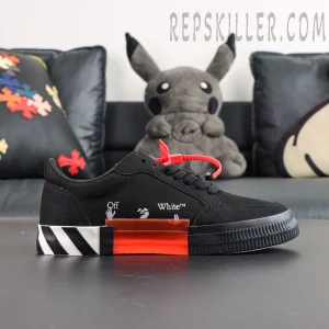 Off-White Vulc Sneaker 'Black Fuchsia'2.jpg