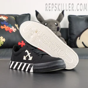 Off-White Vulc Sneaker 'Black'4.jpg